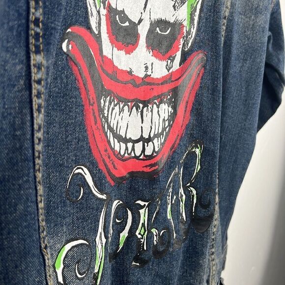 🔥 “RARE” THE JOKER Batman DENIM JEAN JACKET “Trucker Style” - Sz XL - PERFECT - Picture 11 of 11